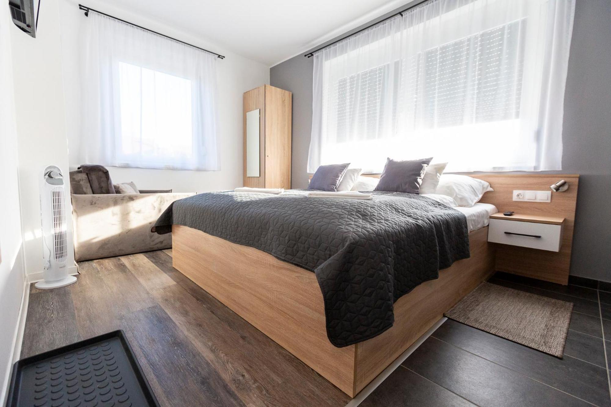 Horvath Apartman Fertod Exterior photo